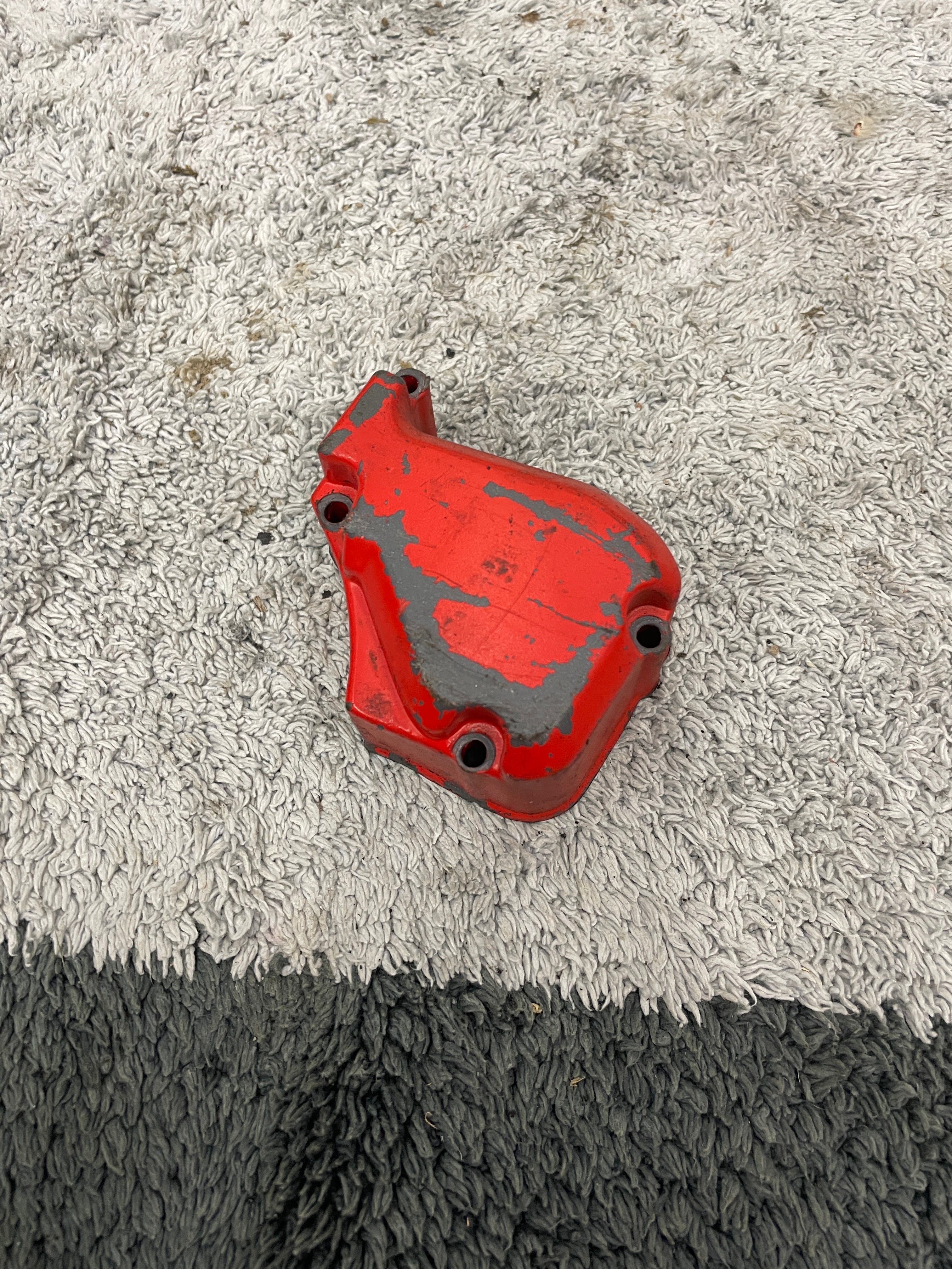 Ölpumpenabdeckung d50b0
